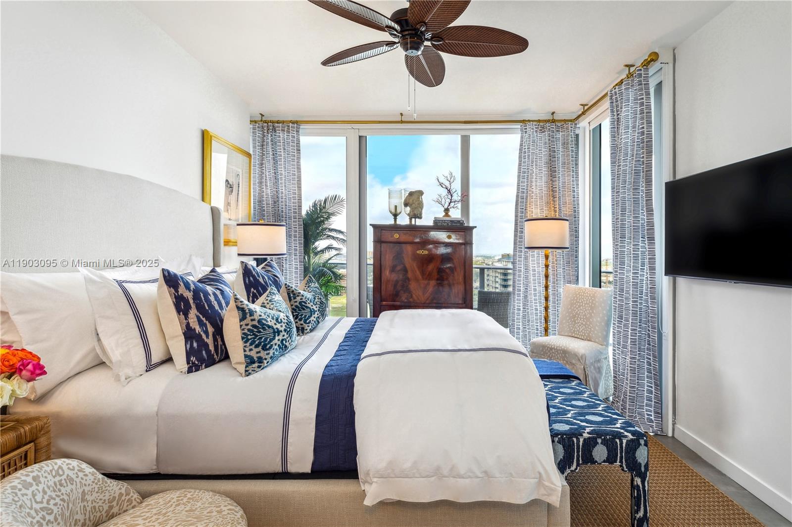 ARIA ON THE BAY CONDO - Residential