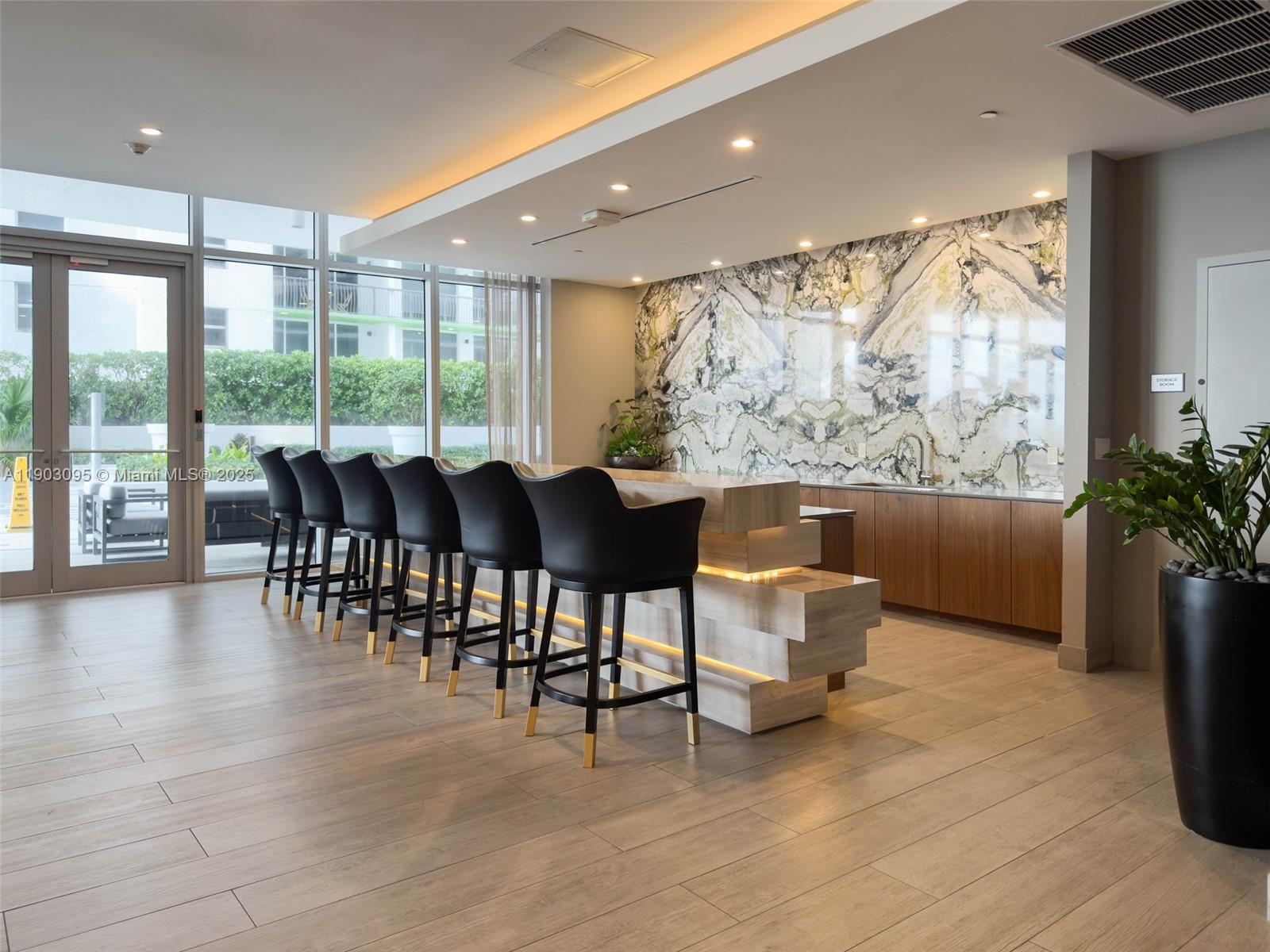 ARIA ON THE BAY CONDO - Residential