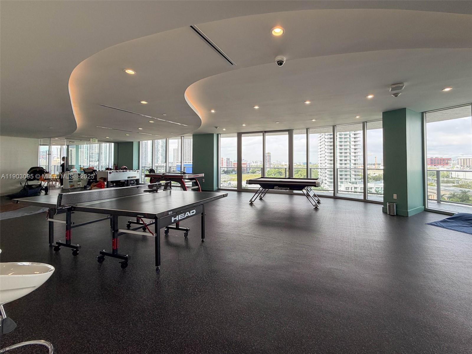 ARIA ON THE BAY CONDO - Residential