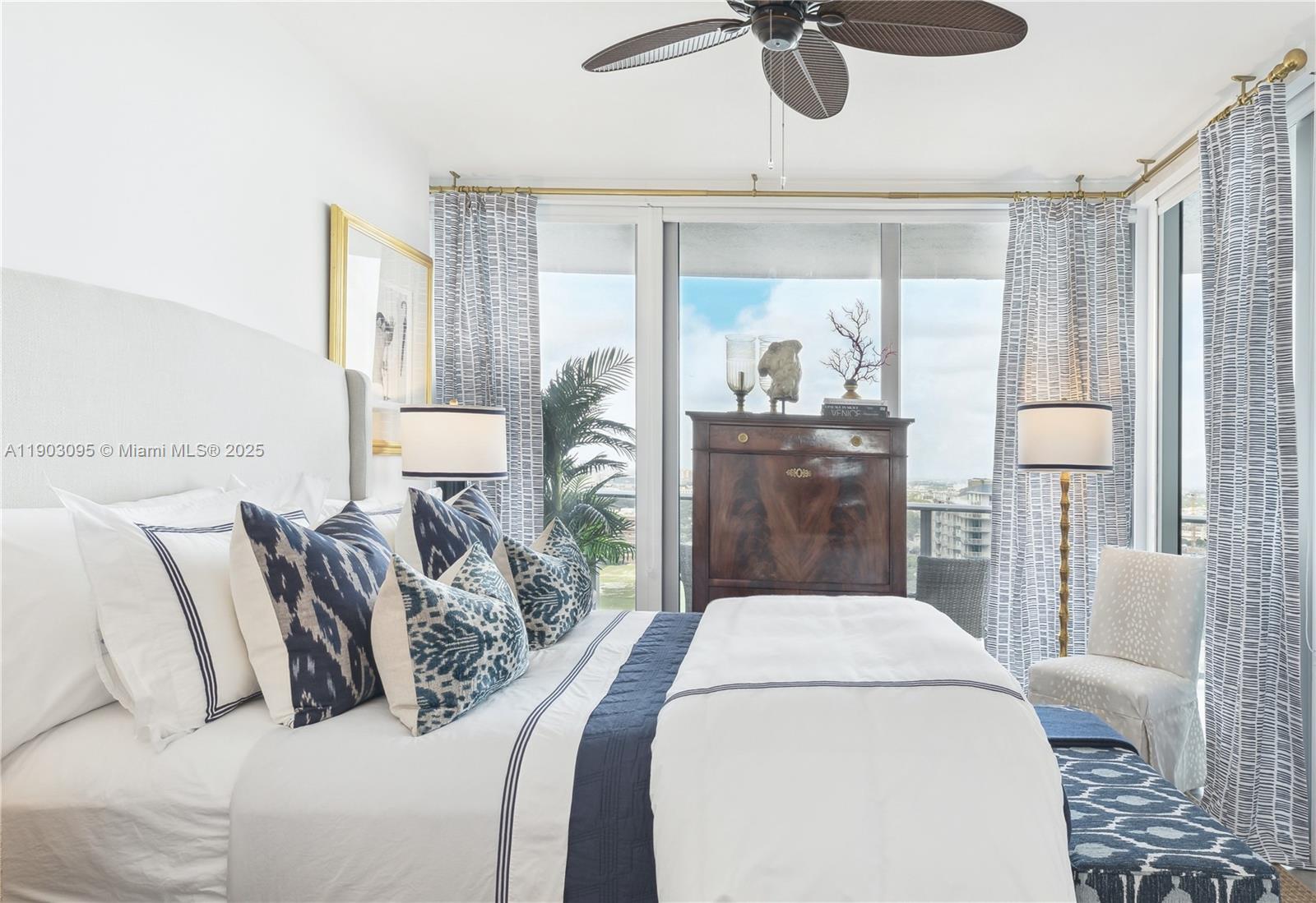 ARIA ON THE BAY CONDO - Residential