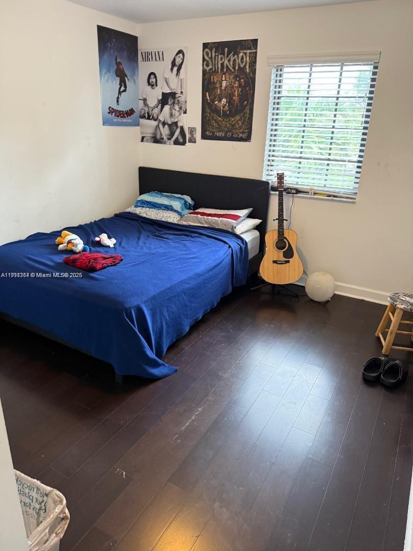 CHAMPION LAKES - Residential