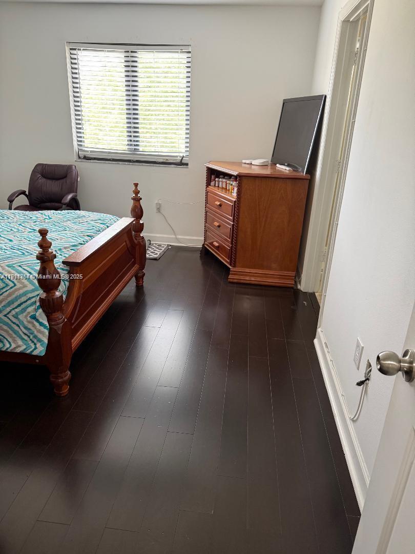 CHAMPION LAKES - Residential