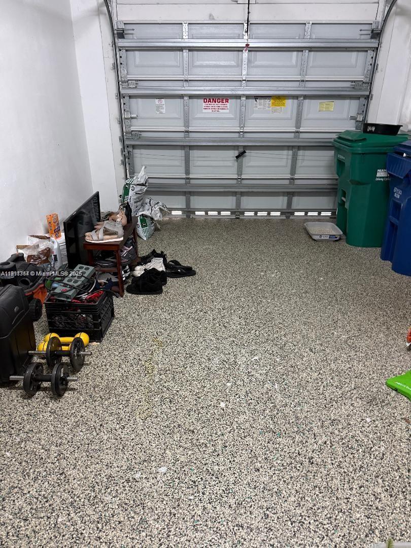 CHAMPION LAKES - Residential