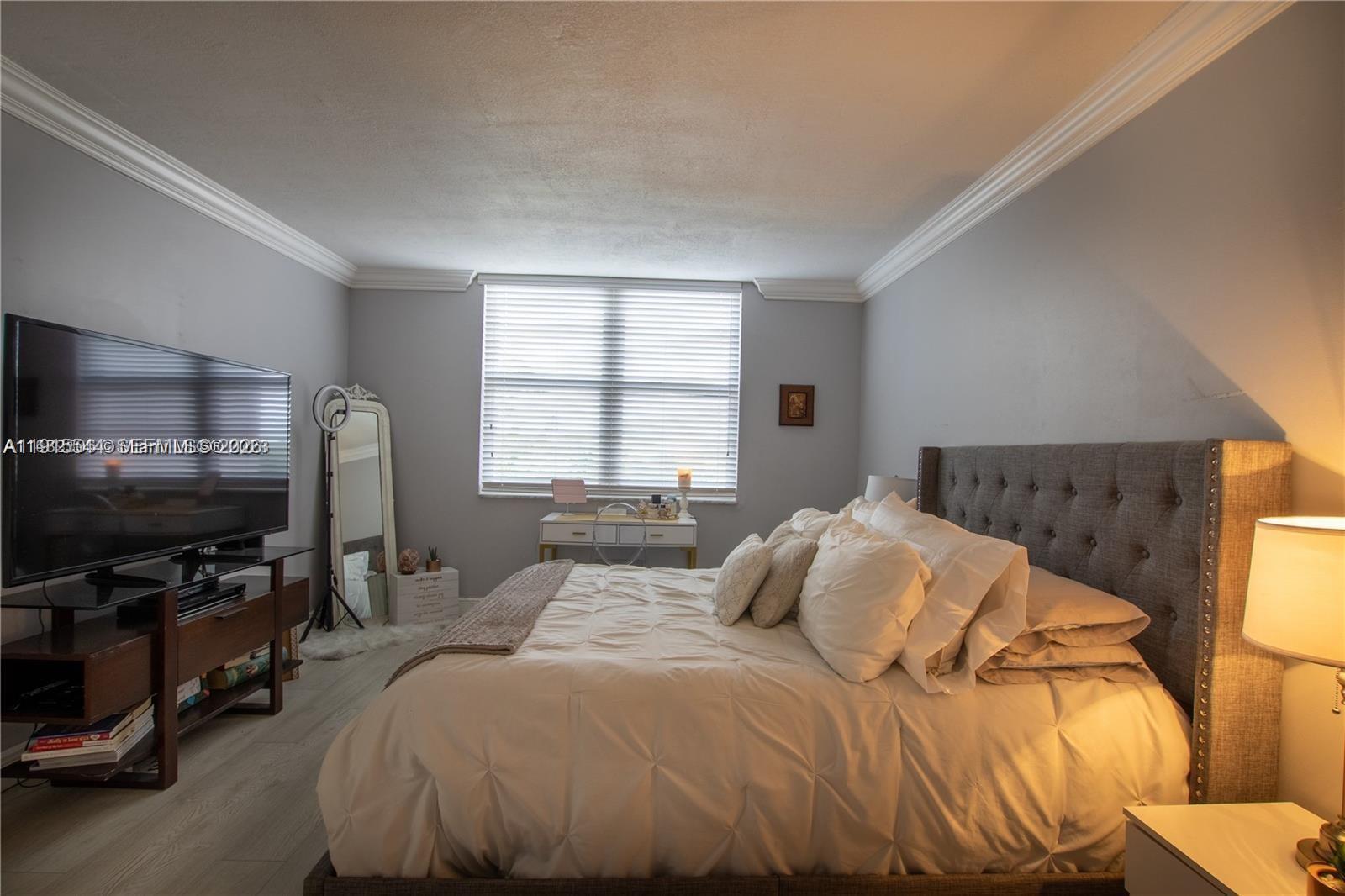 CORONADO AT JACARANDA PHA - Residential