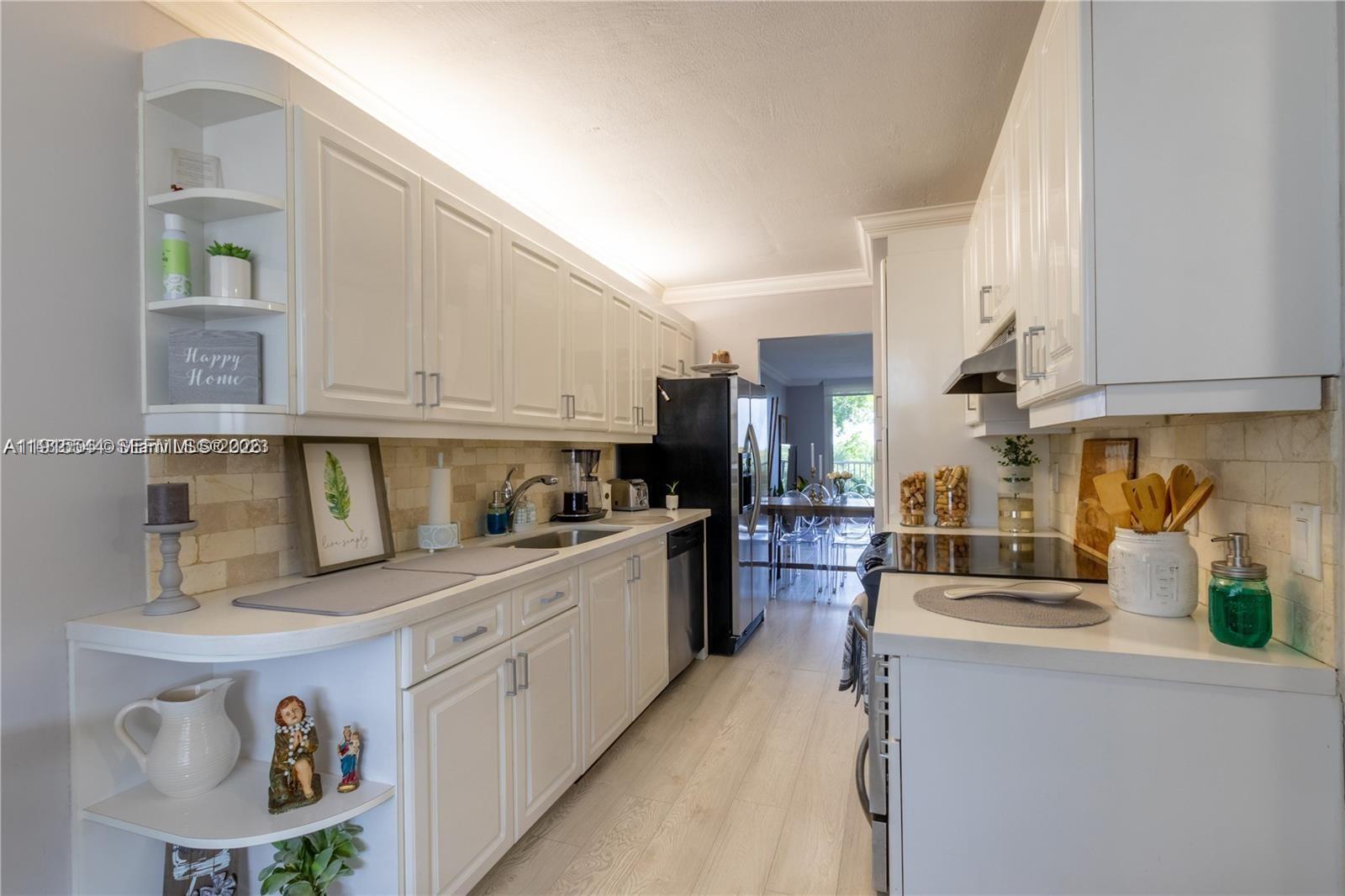 CORONADO AT JACARANDA PHA - Residential