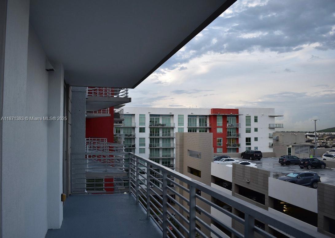 GRAND BAY COMMONS SOUTH - Residential