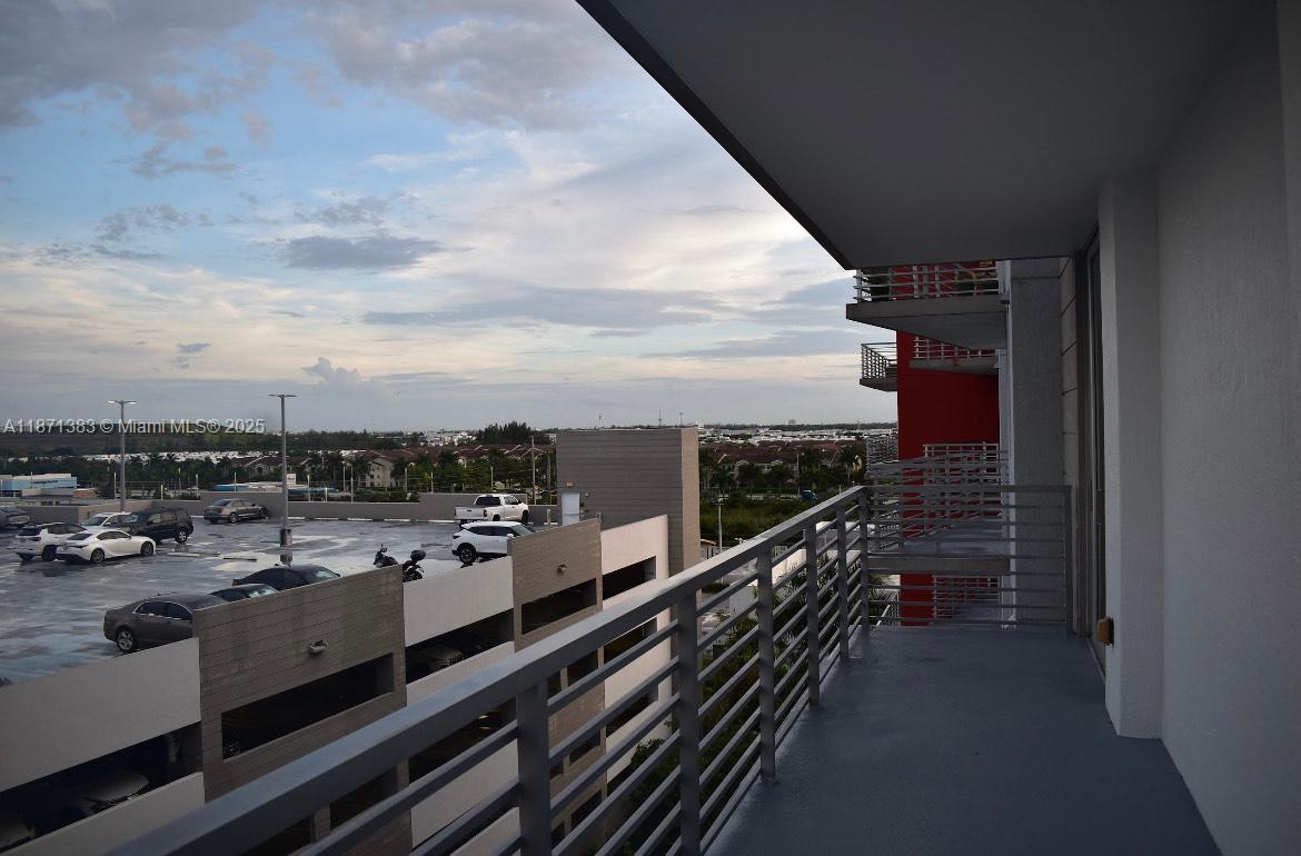 GRAND BAY COMMONS SOUTH - Residential