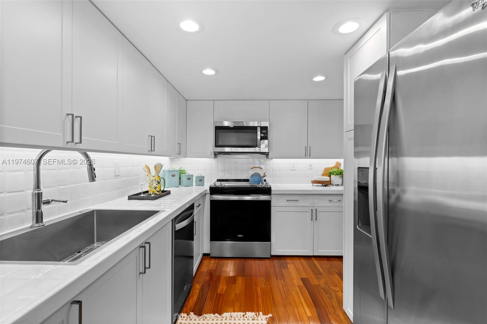 BILTMORE COURT VILLAS CON - Residential