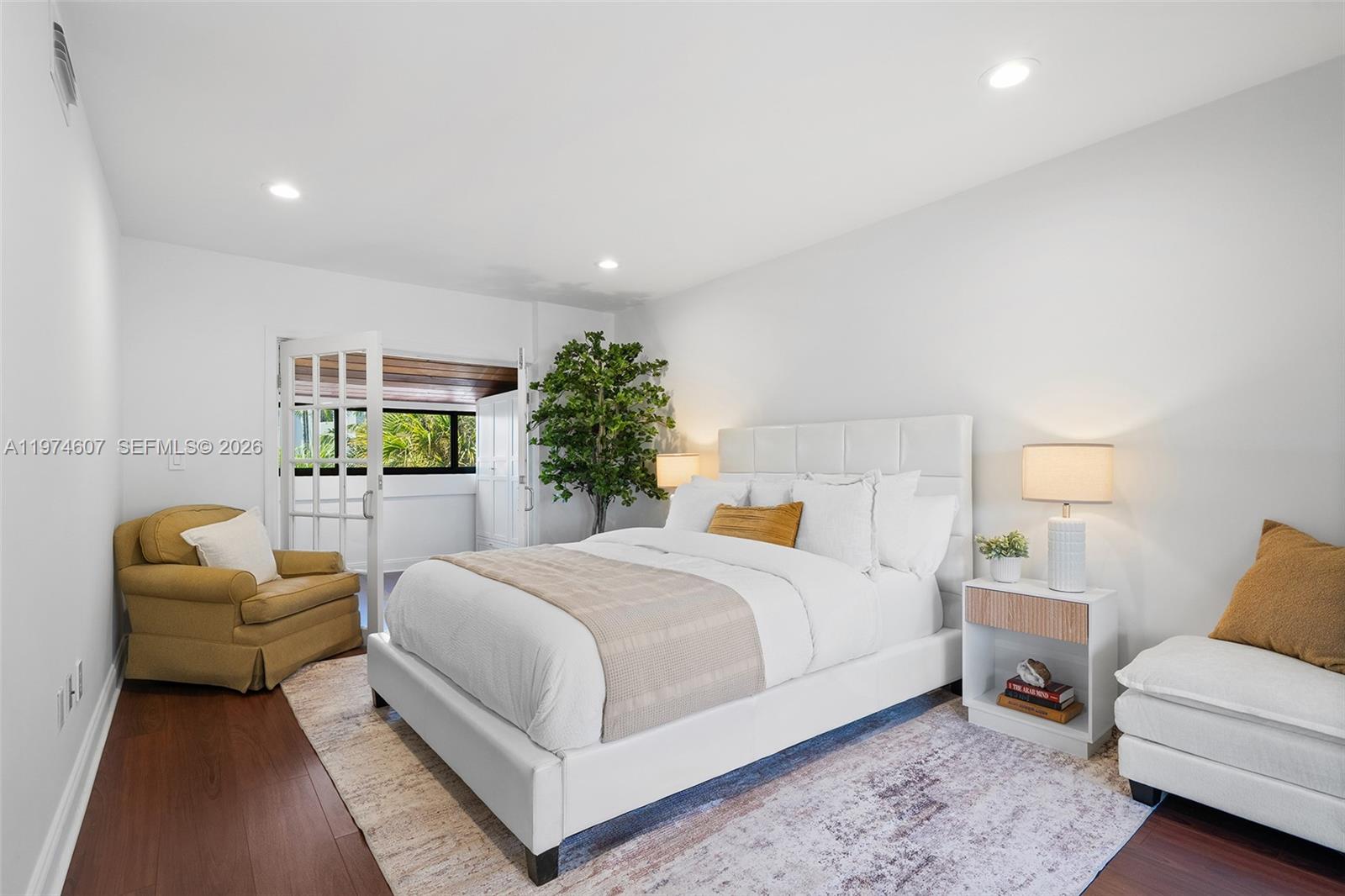 BILTMORE COURT VILLAS CON - Residential