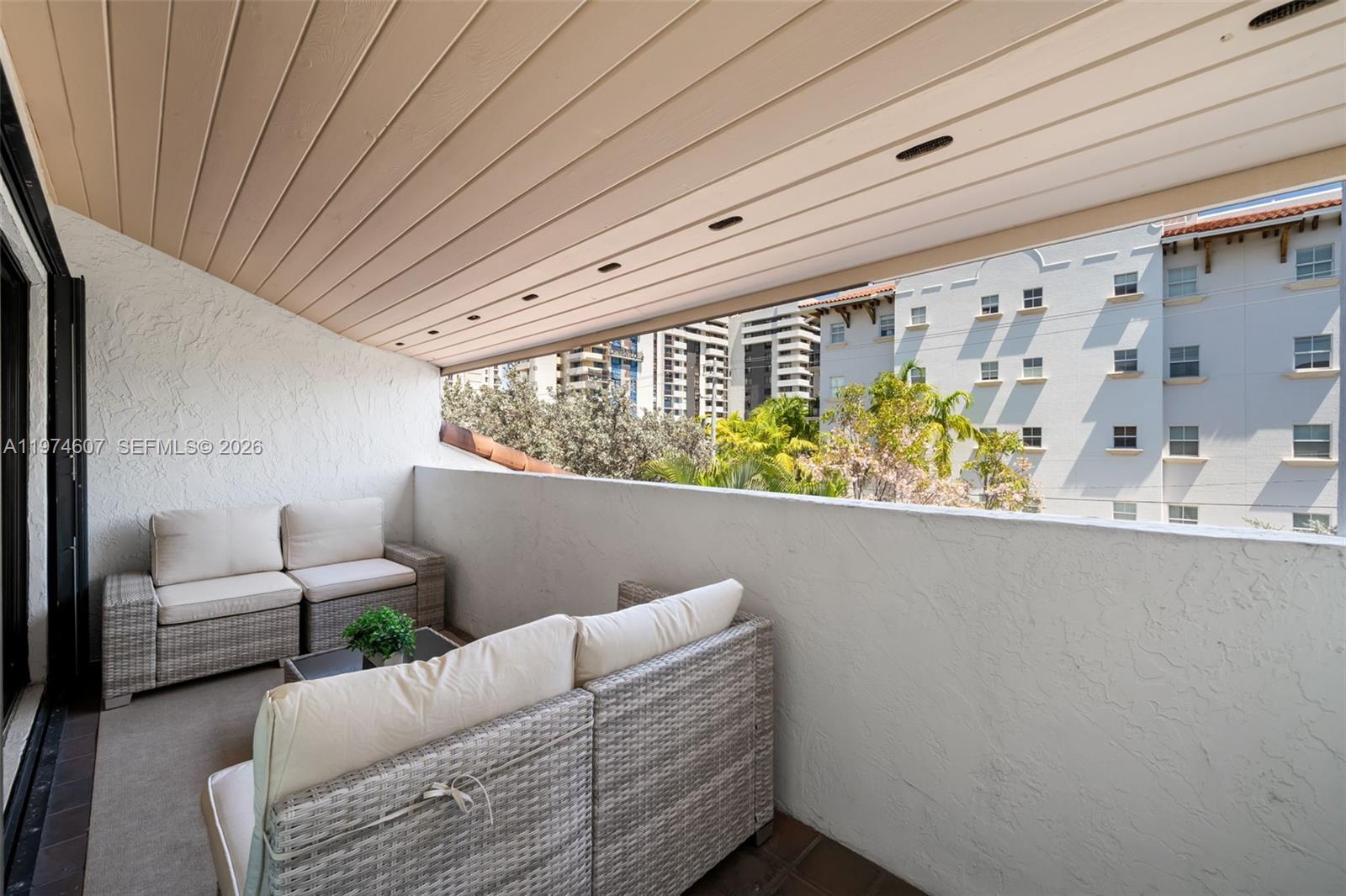 BILTMORE COURT VILLAS CON - Residential