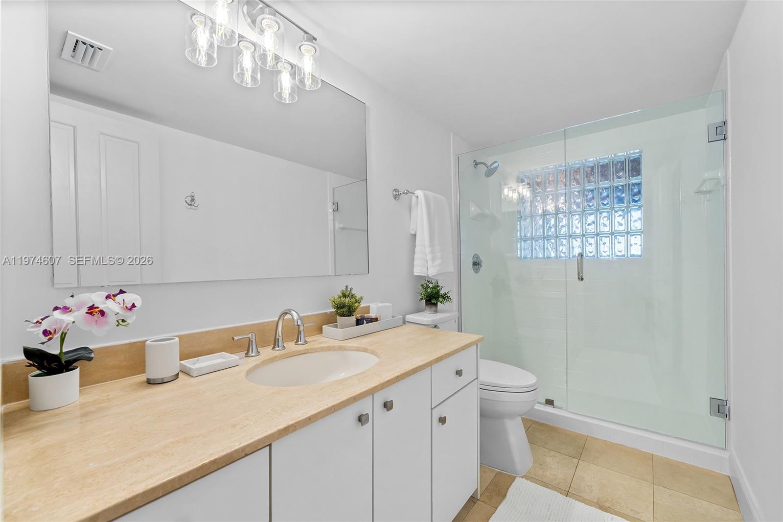 BILTMORE COURT VILLAS CON - Residential