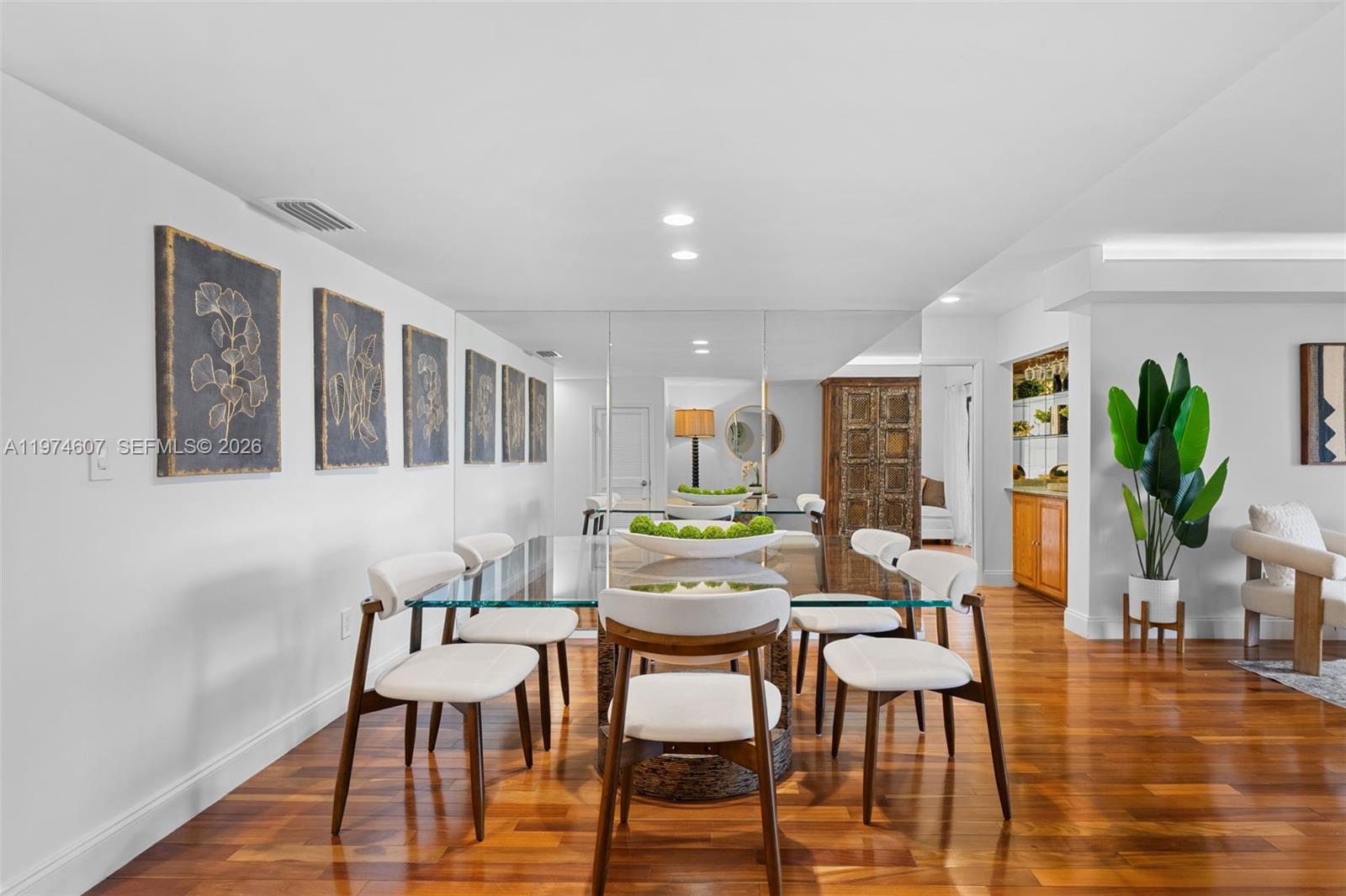 BILTMORE COURT VILLAS CON - Residential