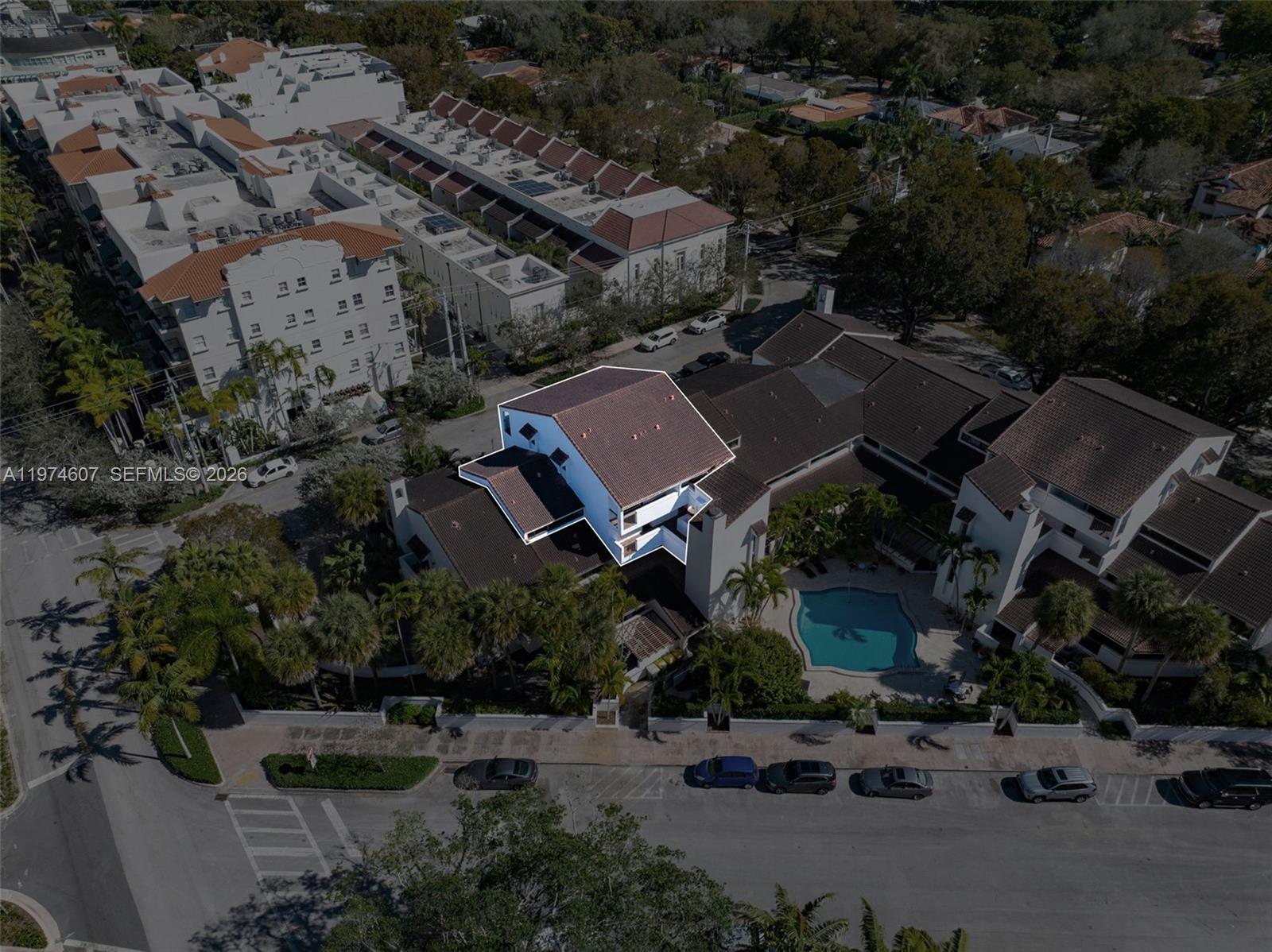 BILTMORE COURT VILLAS CON - Residential