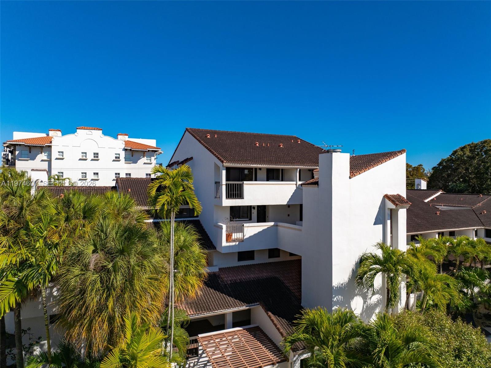 BILTMORE COURT VILLAS CON - Residential