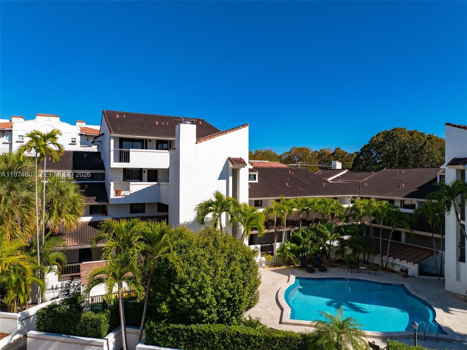 BILTMORE COURT VILLAS CON - Residential