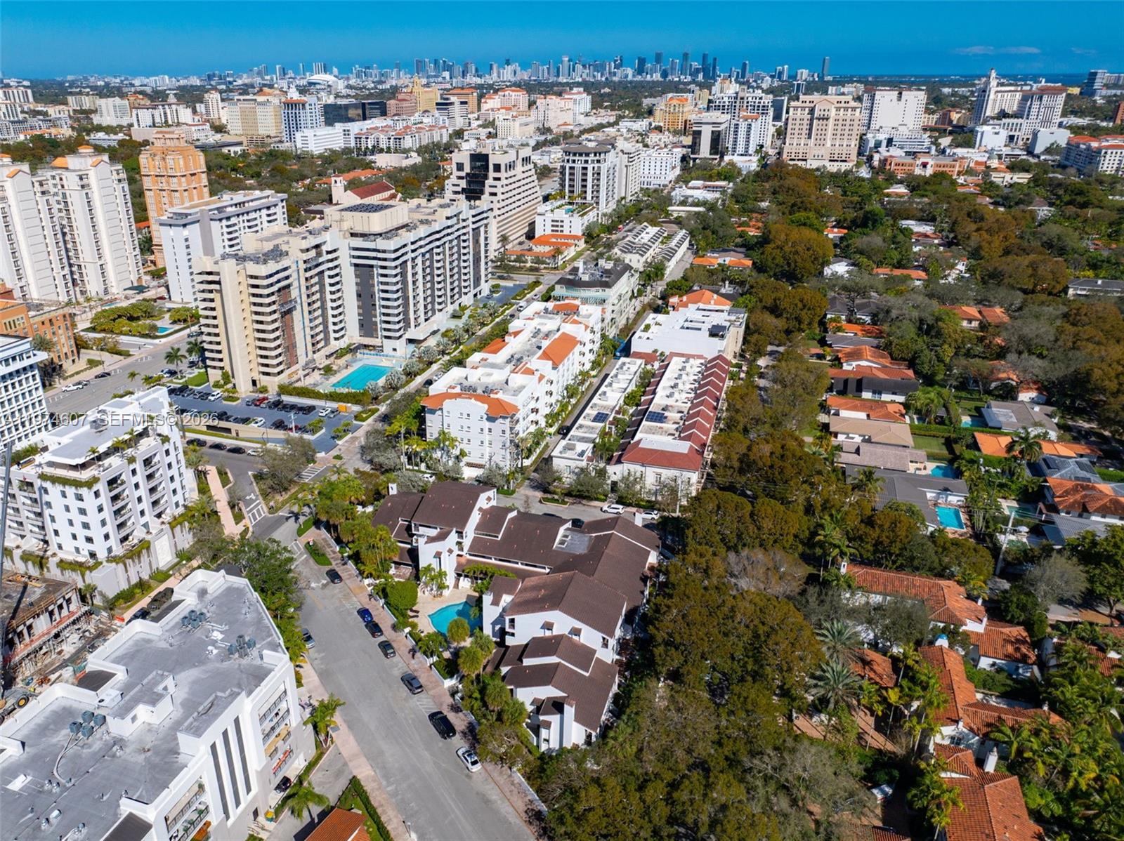 BILTMORE COURT VILLAS CON - Residential