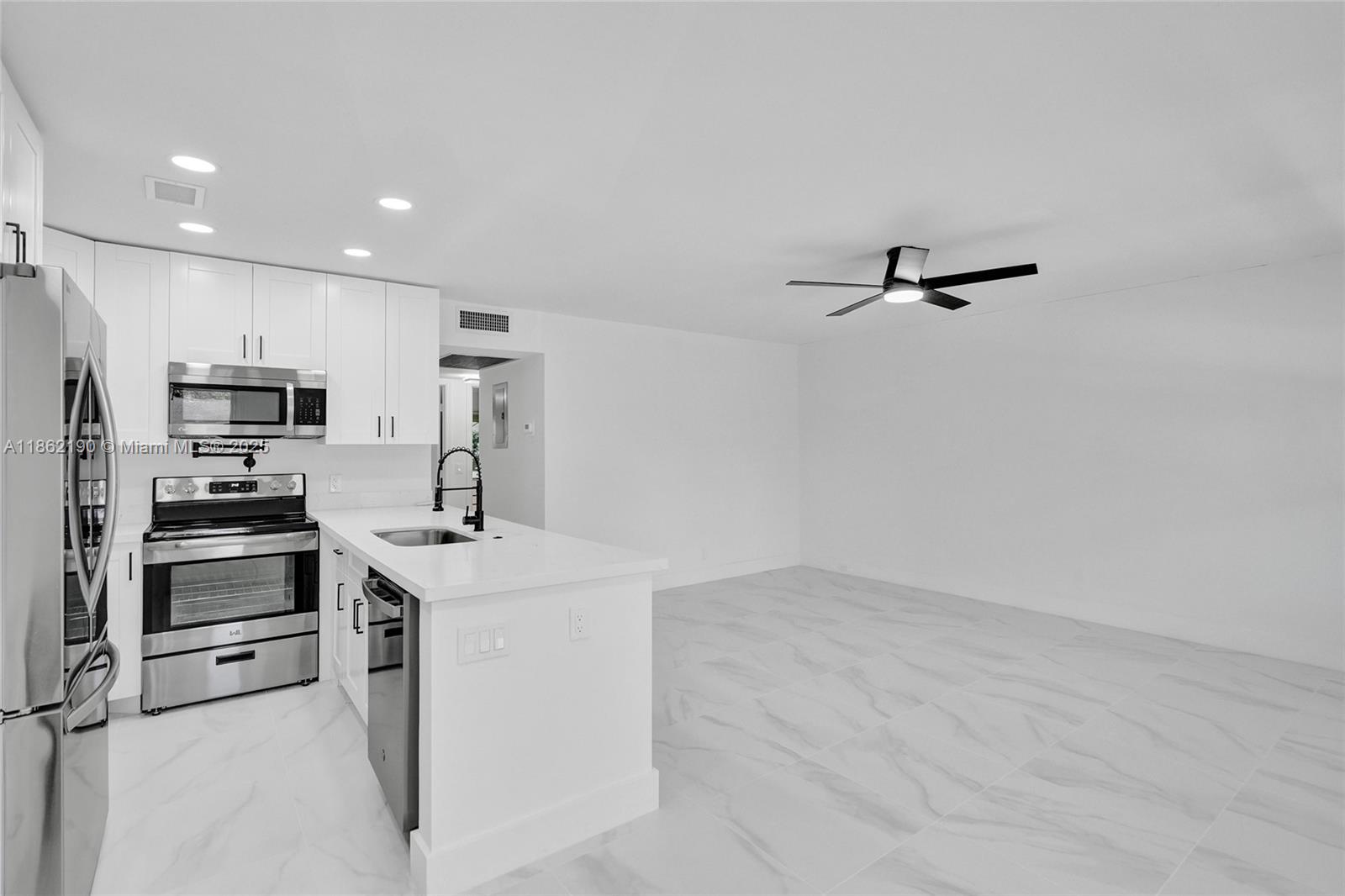 NEWPORT D CONDO - Residential