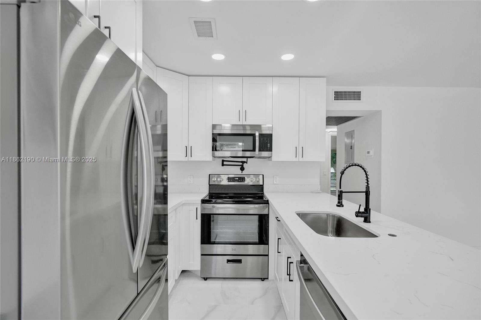 NEWPORT D CONDO - Residential