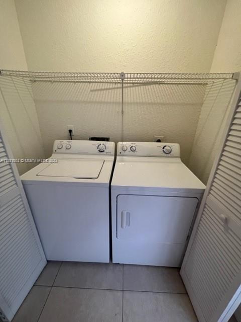 CORAL KEY CONDO - Residential