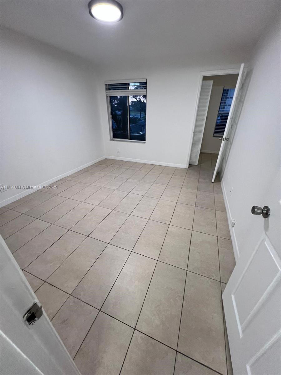CORAL KEY CONDO - Residential