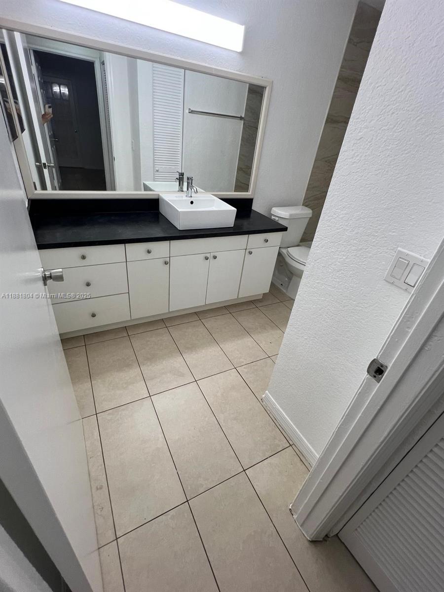 CORAL KEY CONDO - Residential