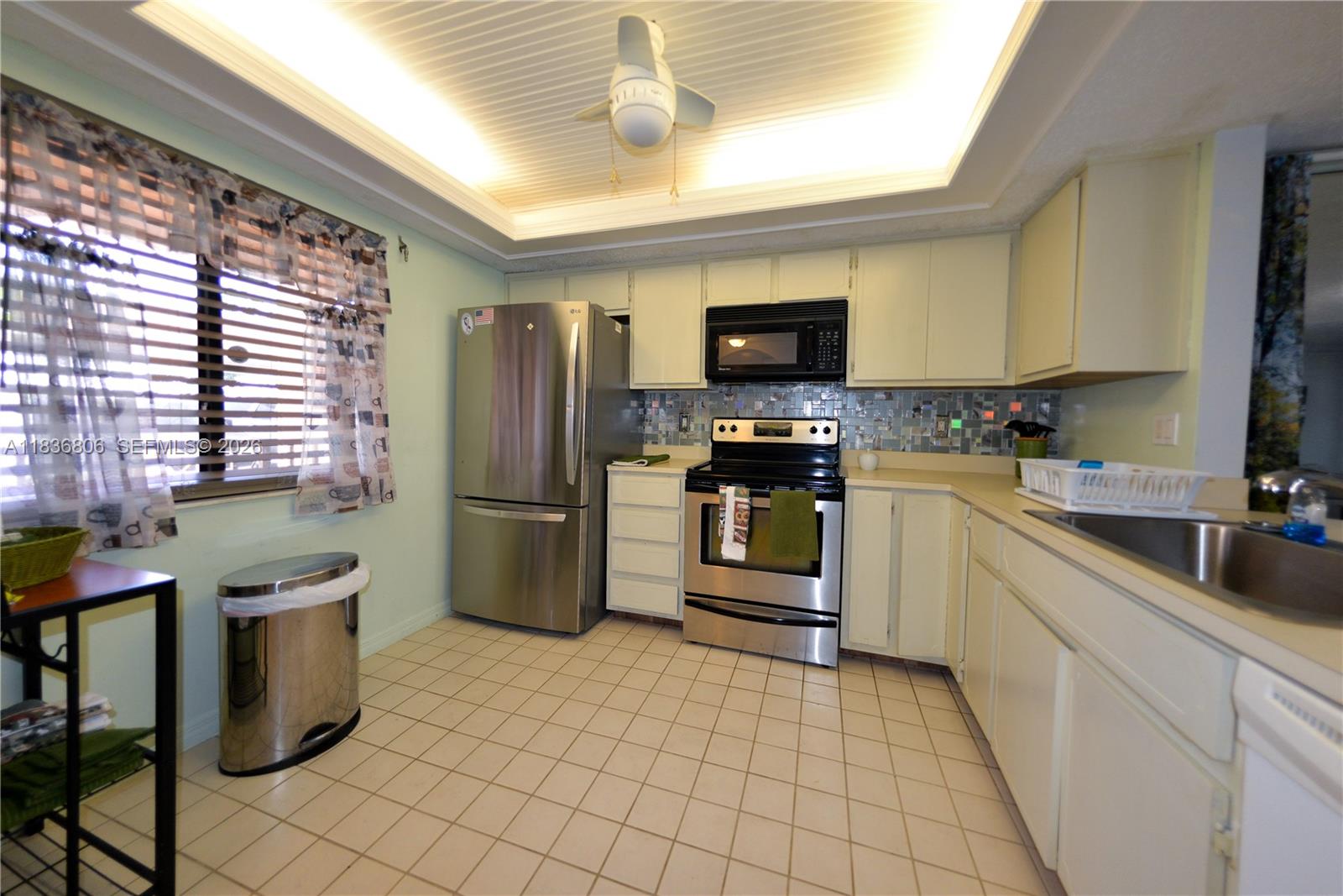 ROYAL VISTA CONDOMINIUM - Residential