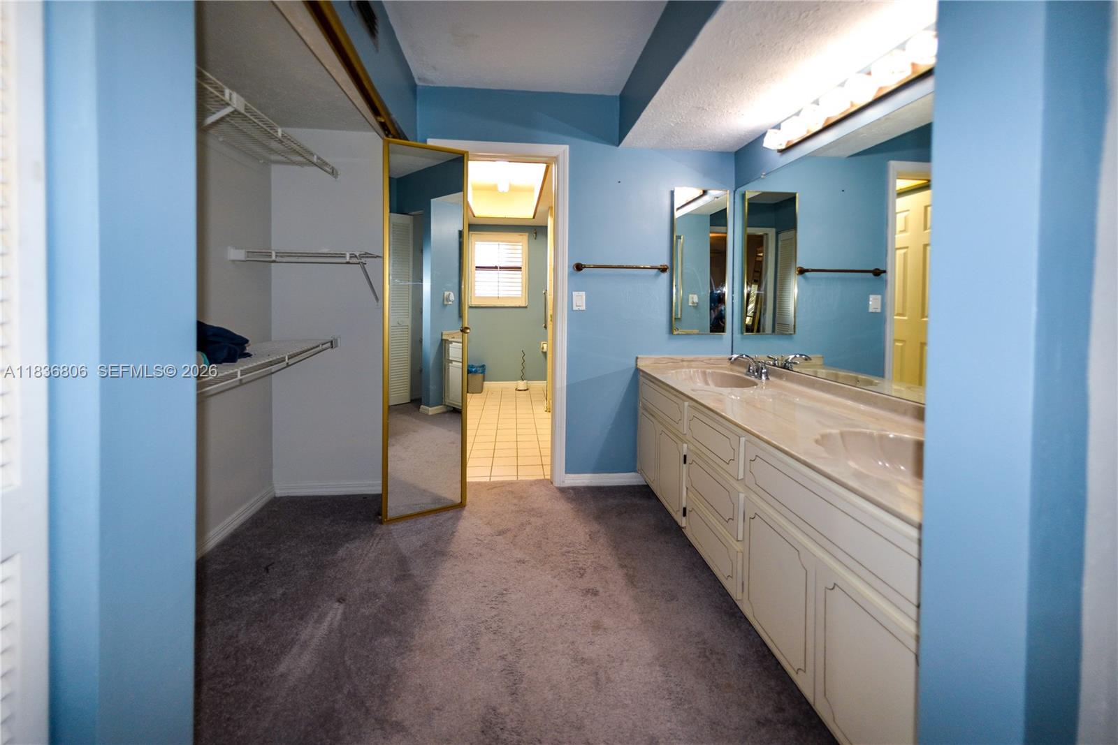 ROYAL VISTA CONDOMINIUM - Residential