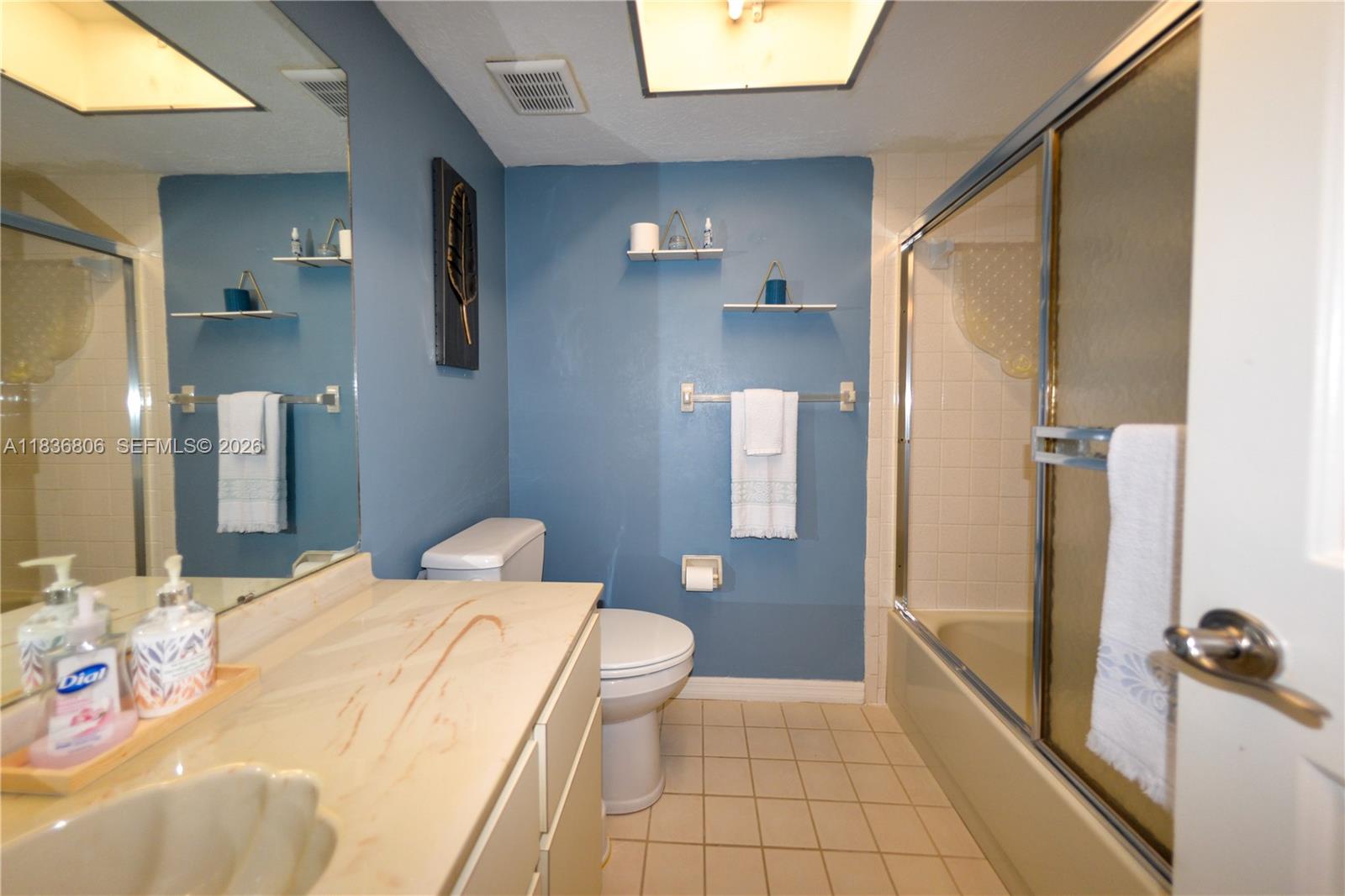 ROYAL VISTA CONDOMINIUM - Residential