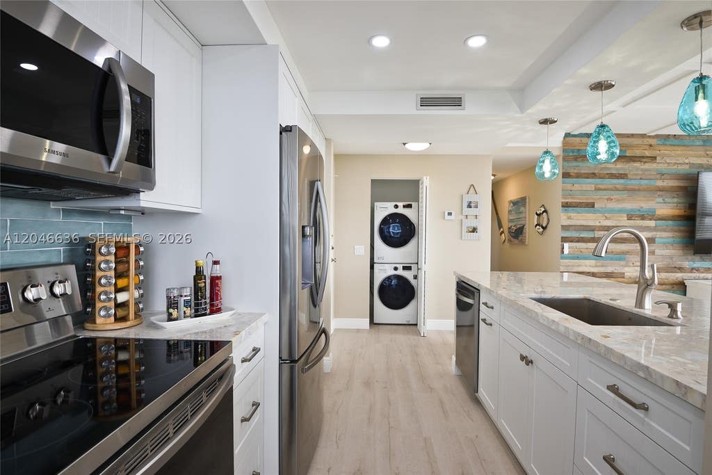 Photo of 3505 S Ocean Dr #1505, Hollywood, FL 33019 (MLS # A12046636)