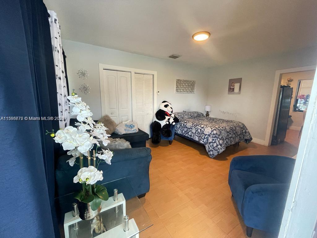WEST SILVER CREST - Residential Lease