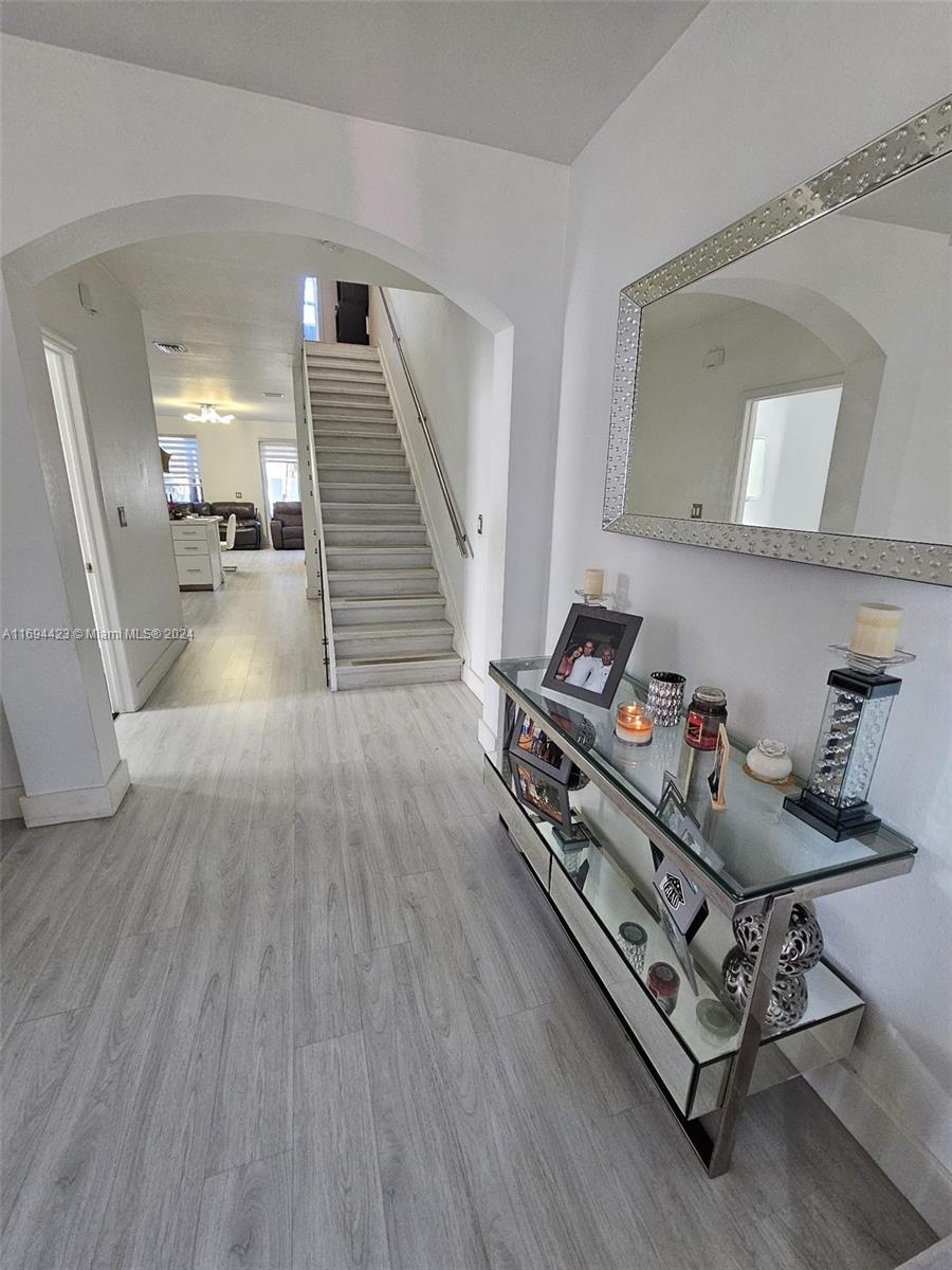 KENDALL COMMONS RESIDENTI - Residential