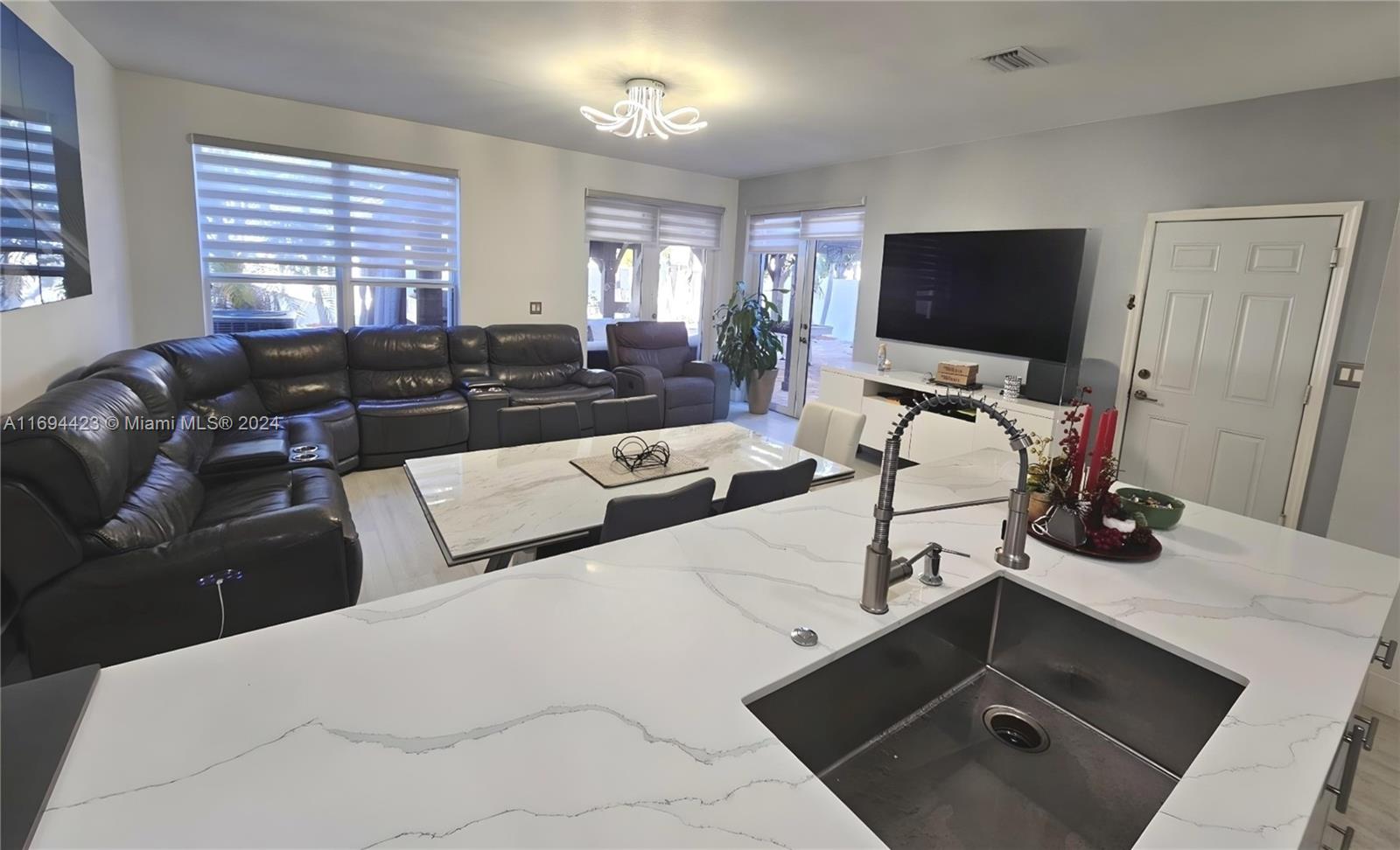 KENDALL COMMONS RESIDENTI - Residential