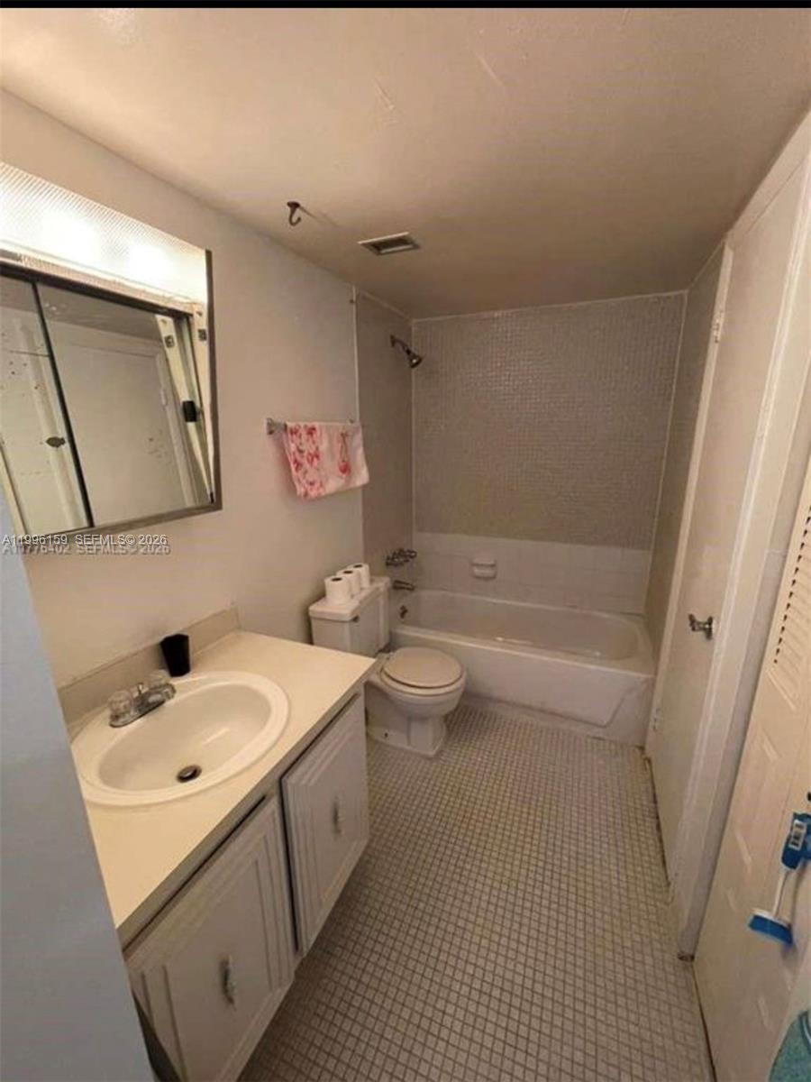 MONTECARLO CONDO - Residential