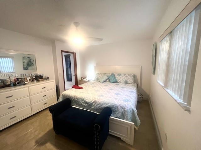 SUNRISE GOLF VILLAGE SEC - Residential Lease