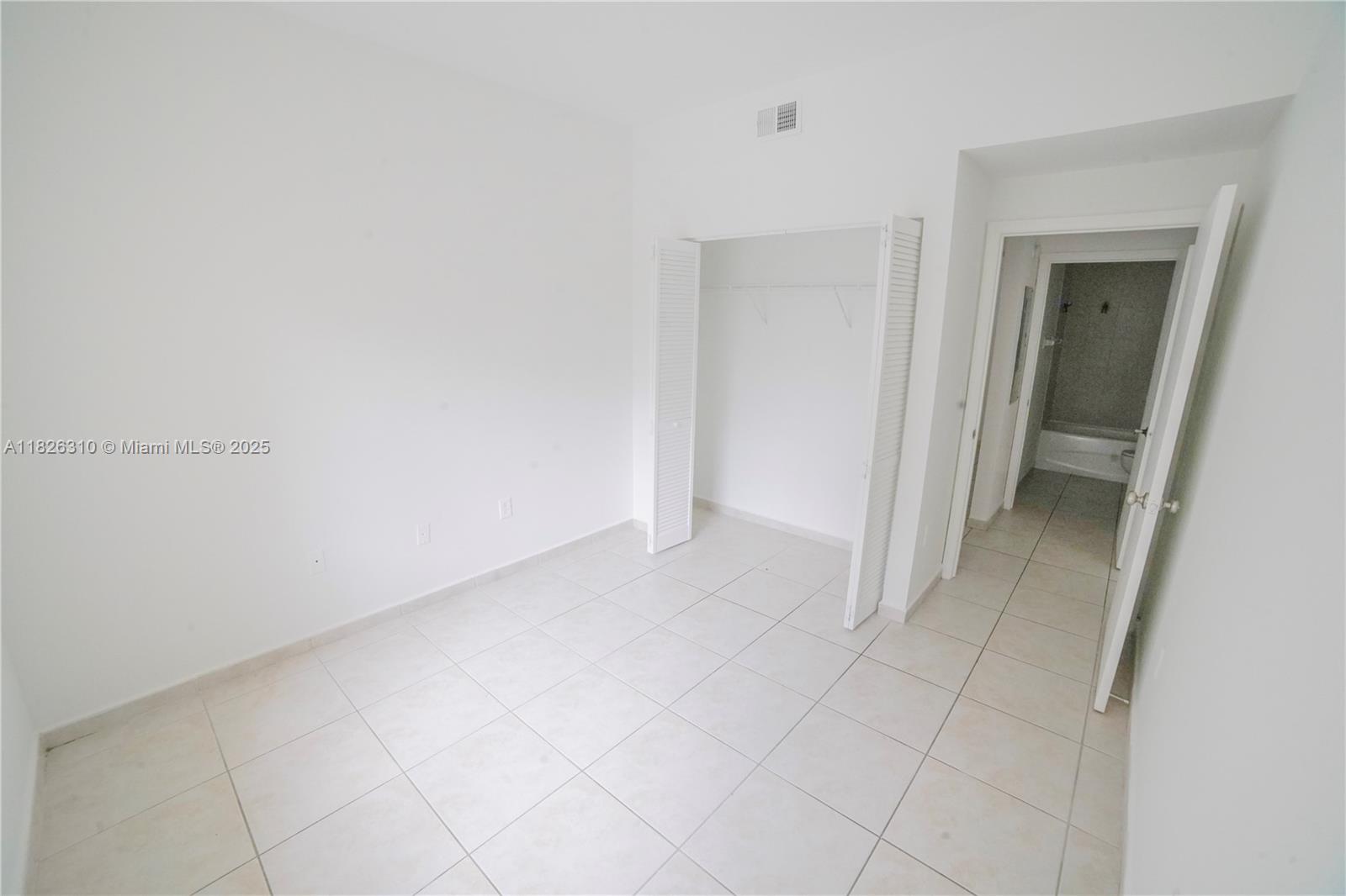 PALM GARDENS AT DORAL CON - Residential