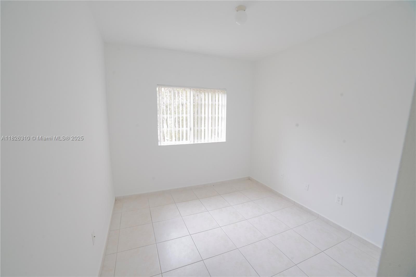 PALM GARDENS AT DORAL CON - Residential