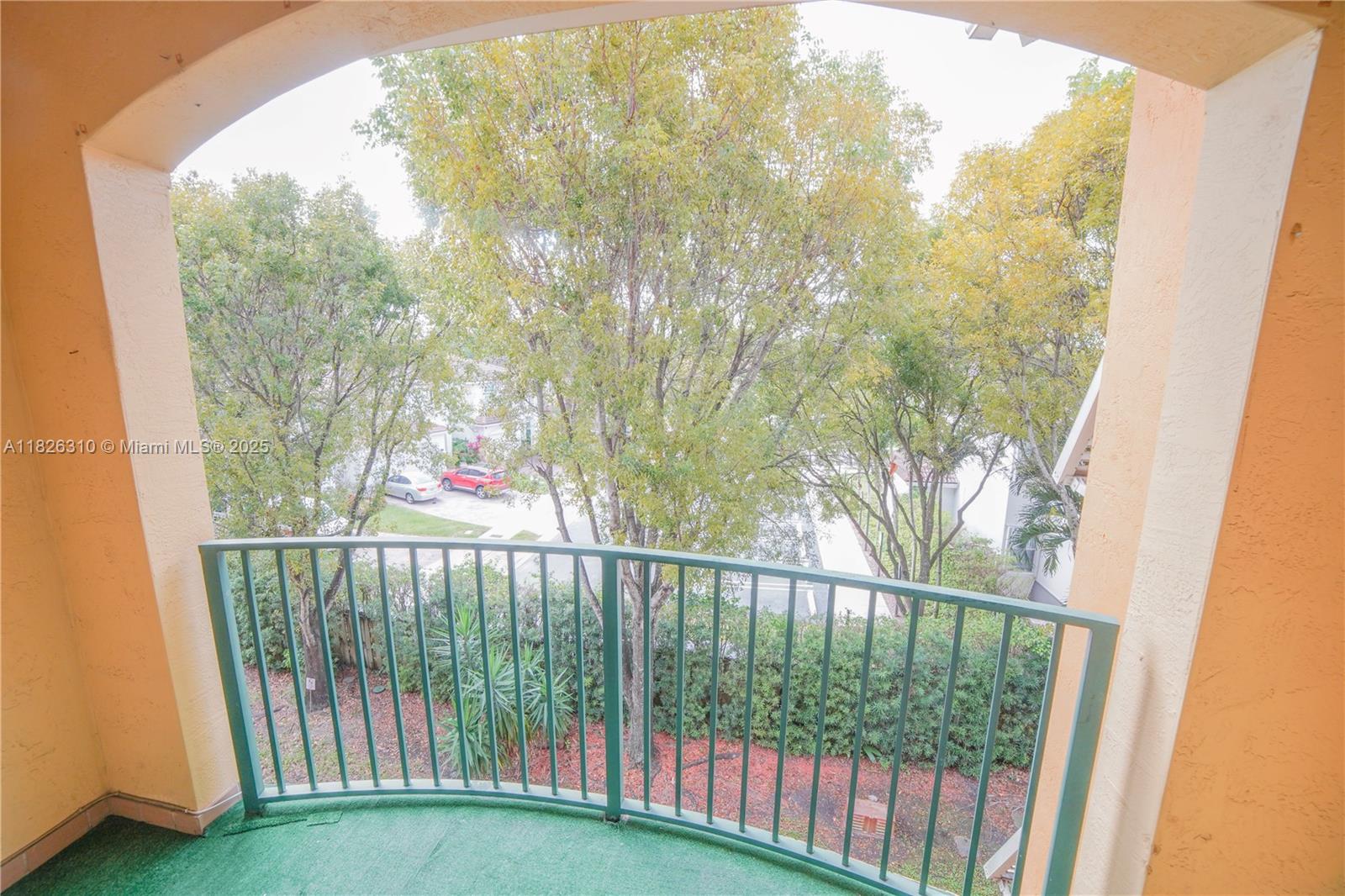 PALM GARDENS AT DORAL CON - Residential