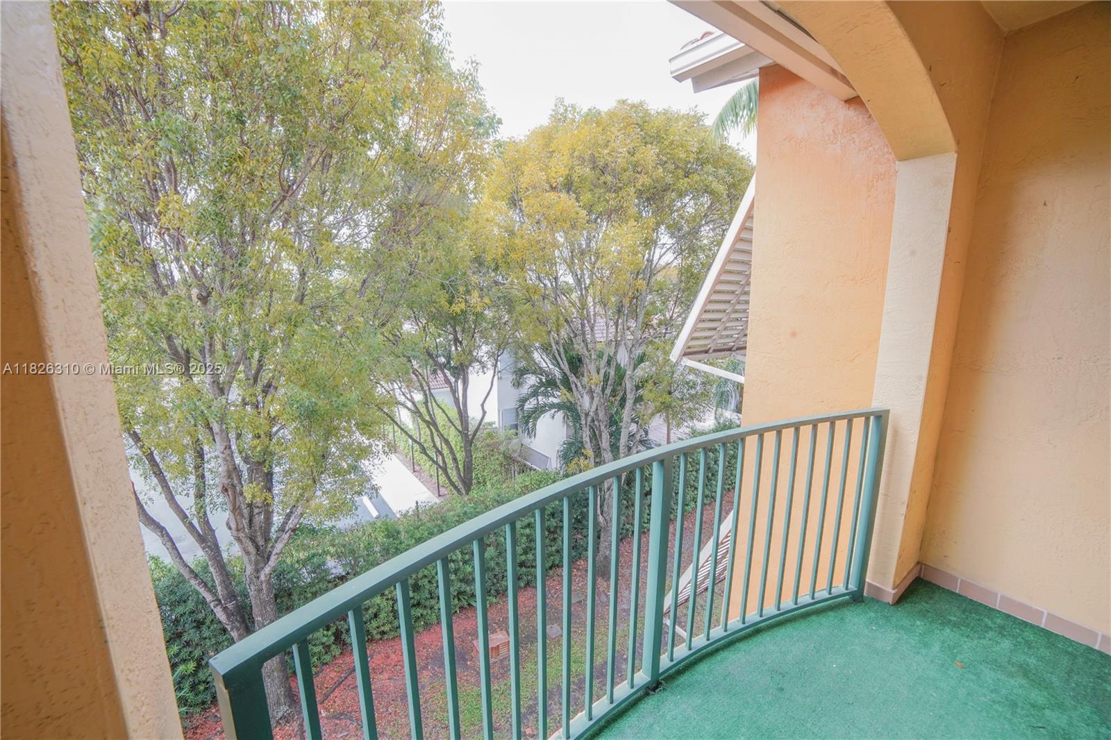 PALM GARDENS AT DORAL CON - Residential