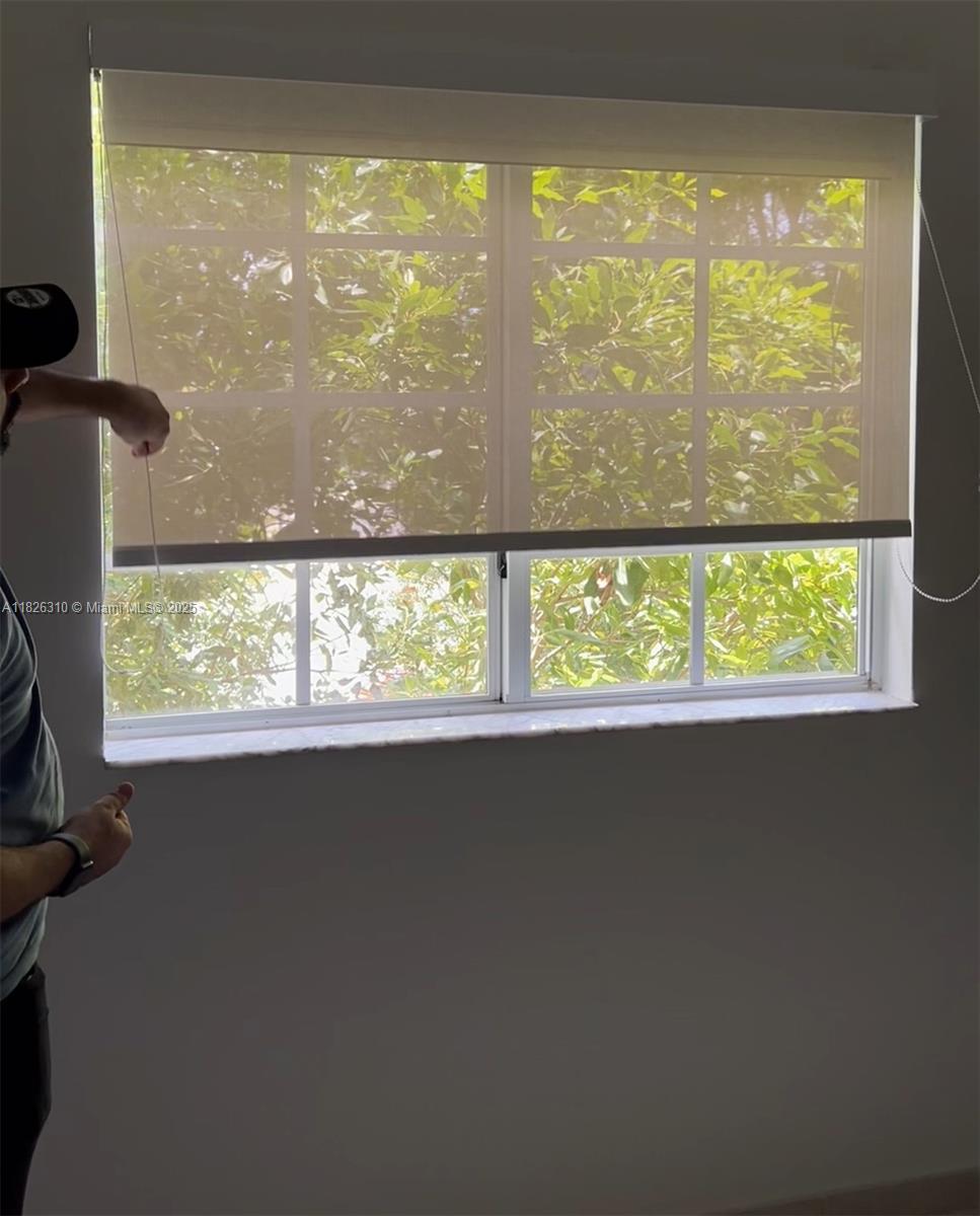 PALM GARDENS AT DORAL CON - Residential