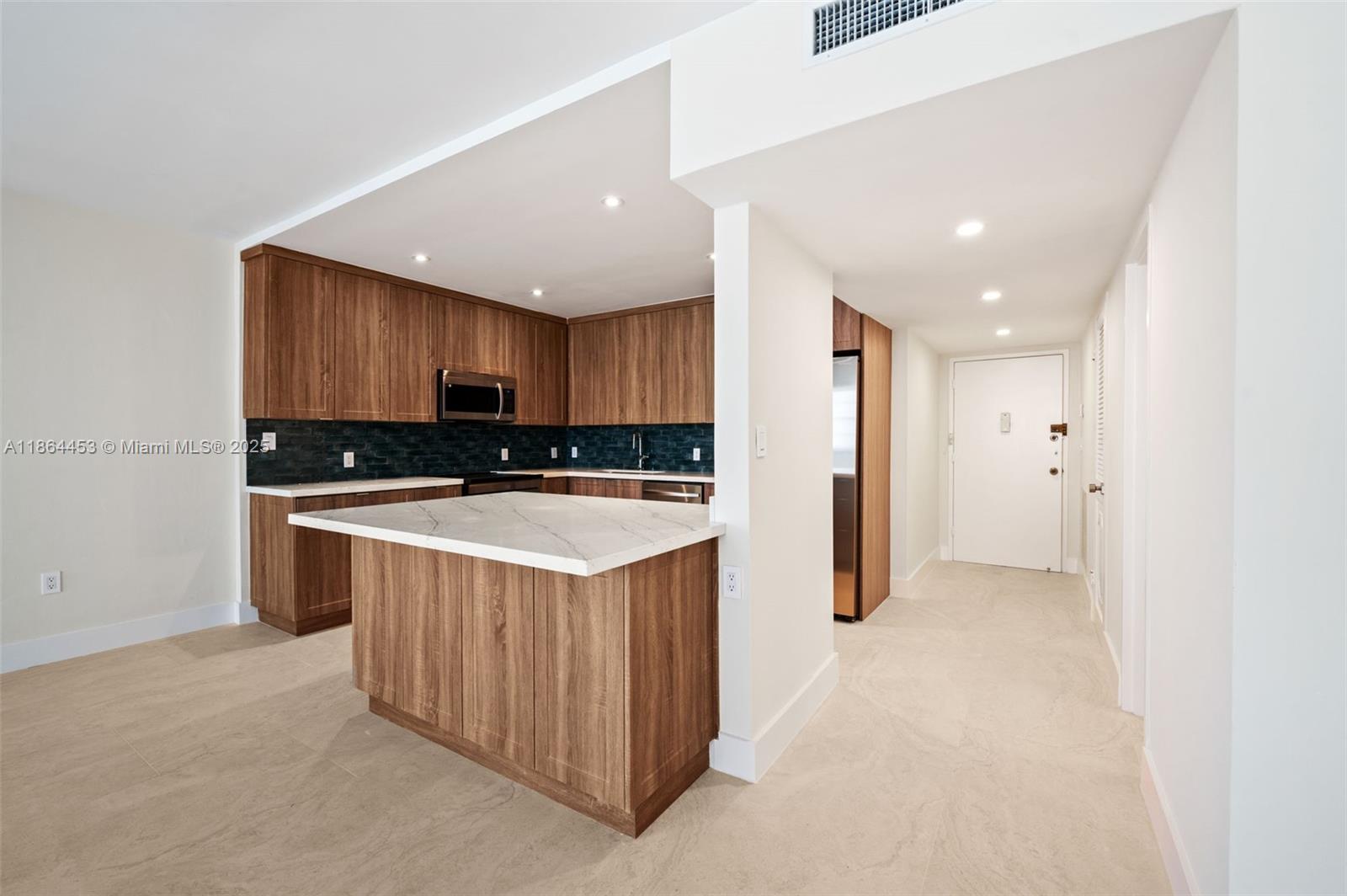 GRANADA CONDOMINIUM - Residential