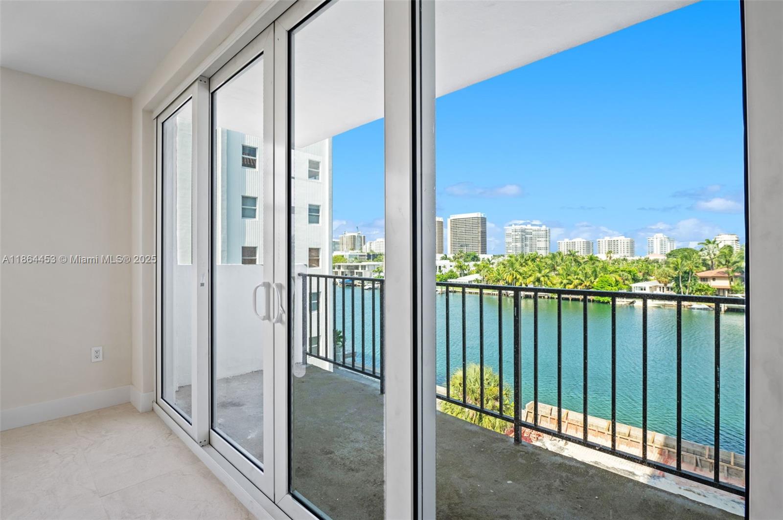 GRANADA CONDOMINIUM - Residential