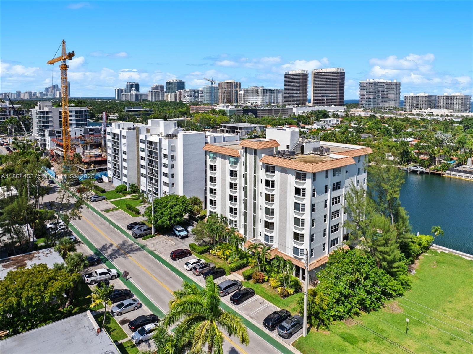 GRANADA CONDOMINIUM - Residential