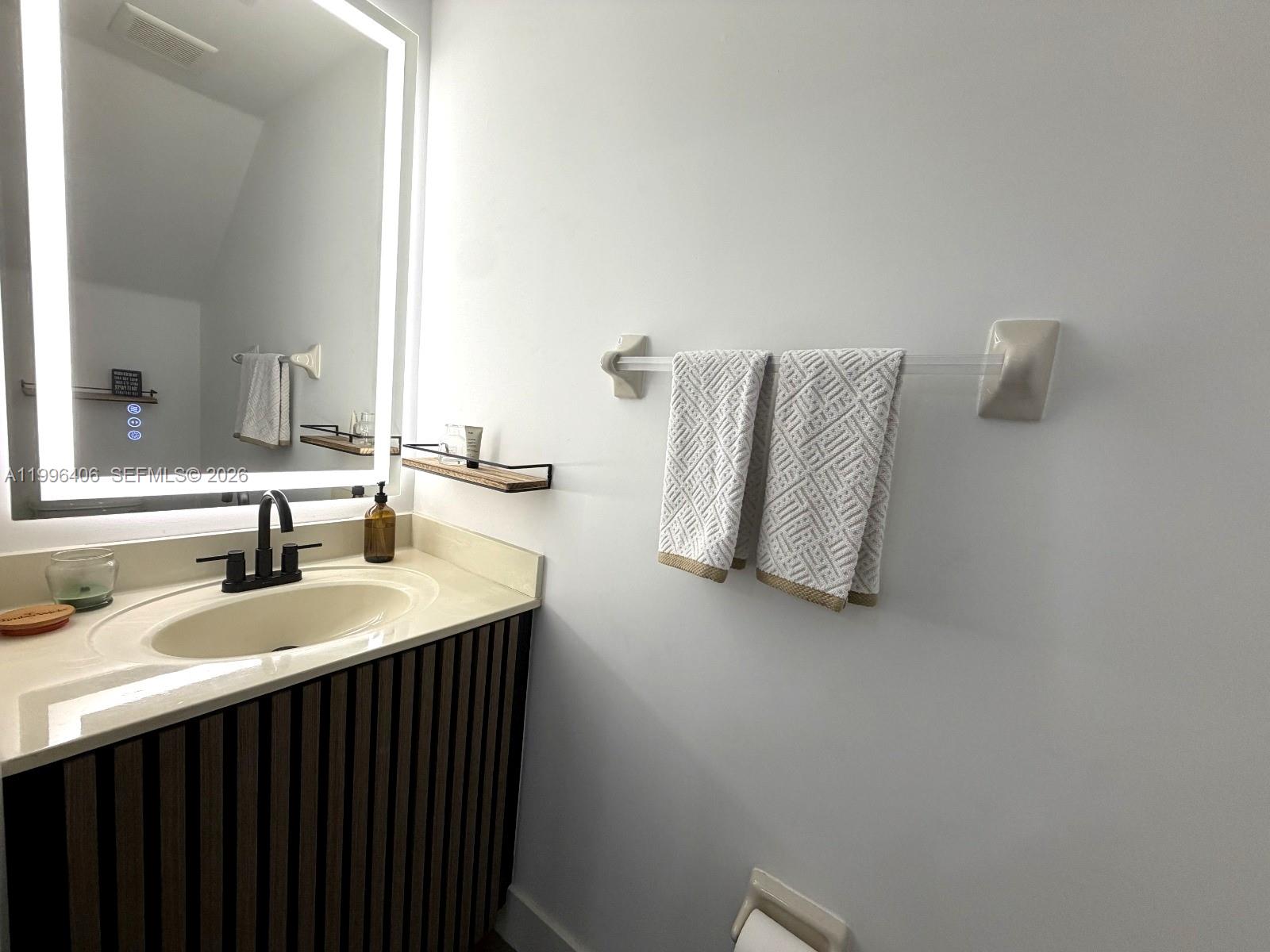 BELLAGIO VILLAS - Residential Lease