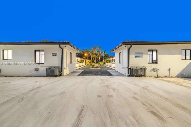 EL PORTAL - Residential Lease