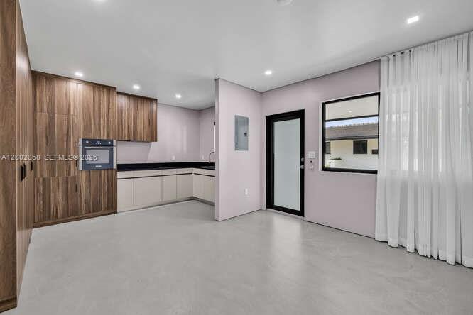 EL PORTAL - Residential Lease