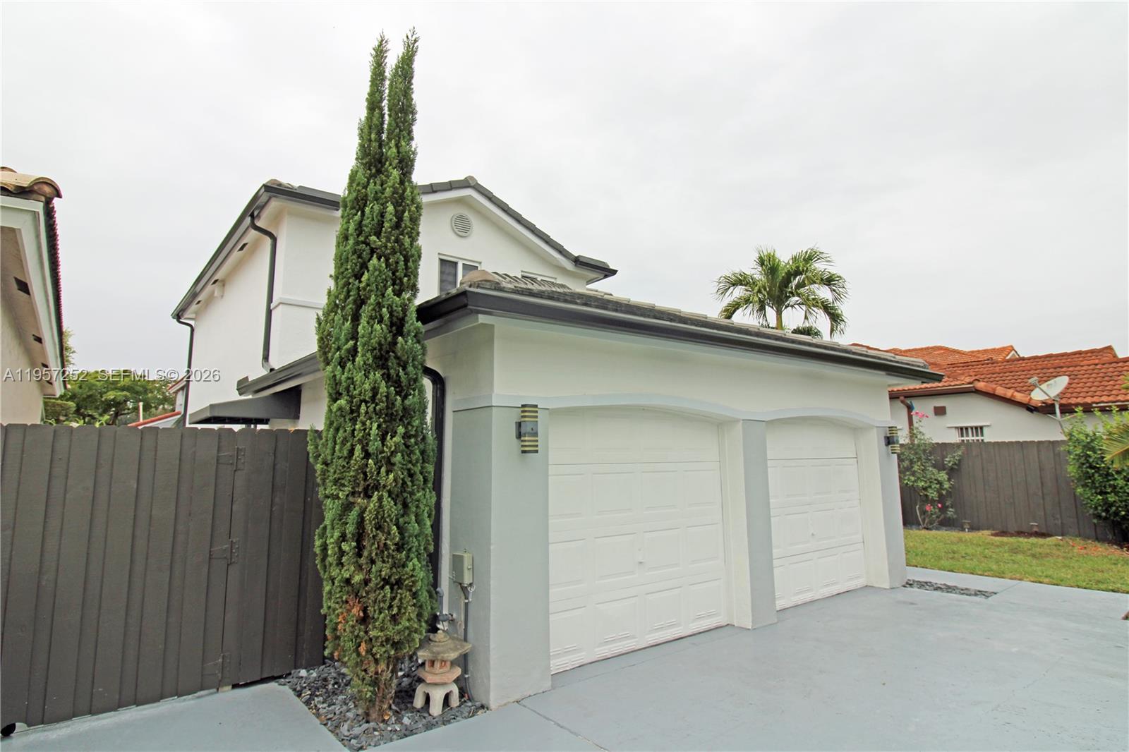 POINCIANA AT SUNSET LAKES - Residential