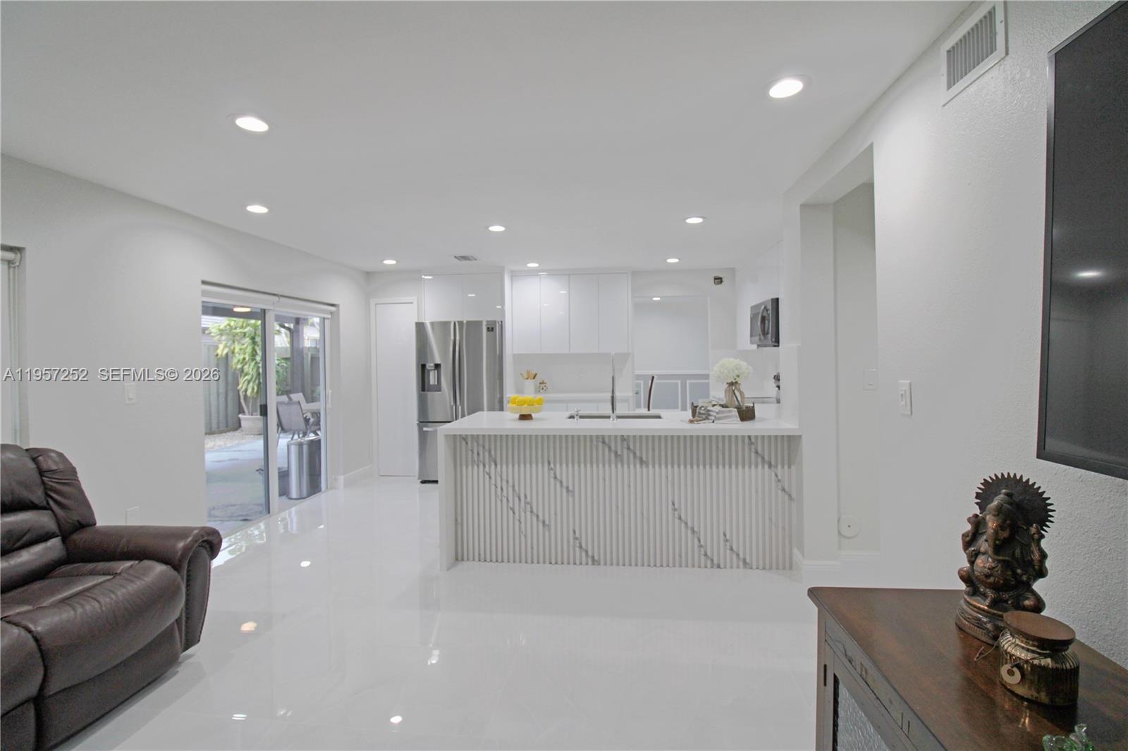 POINCIANA AT SUNSET LAKES - Residential