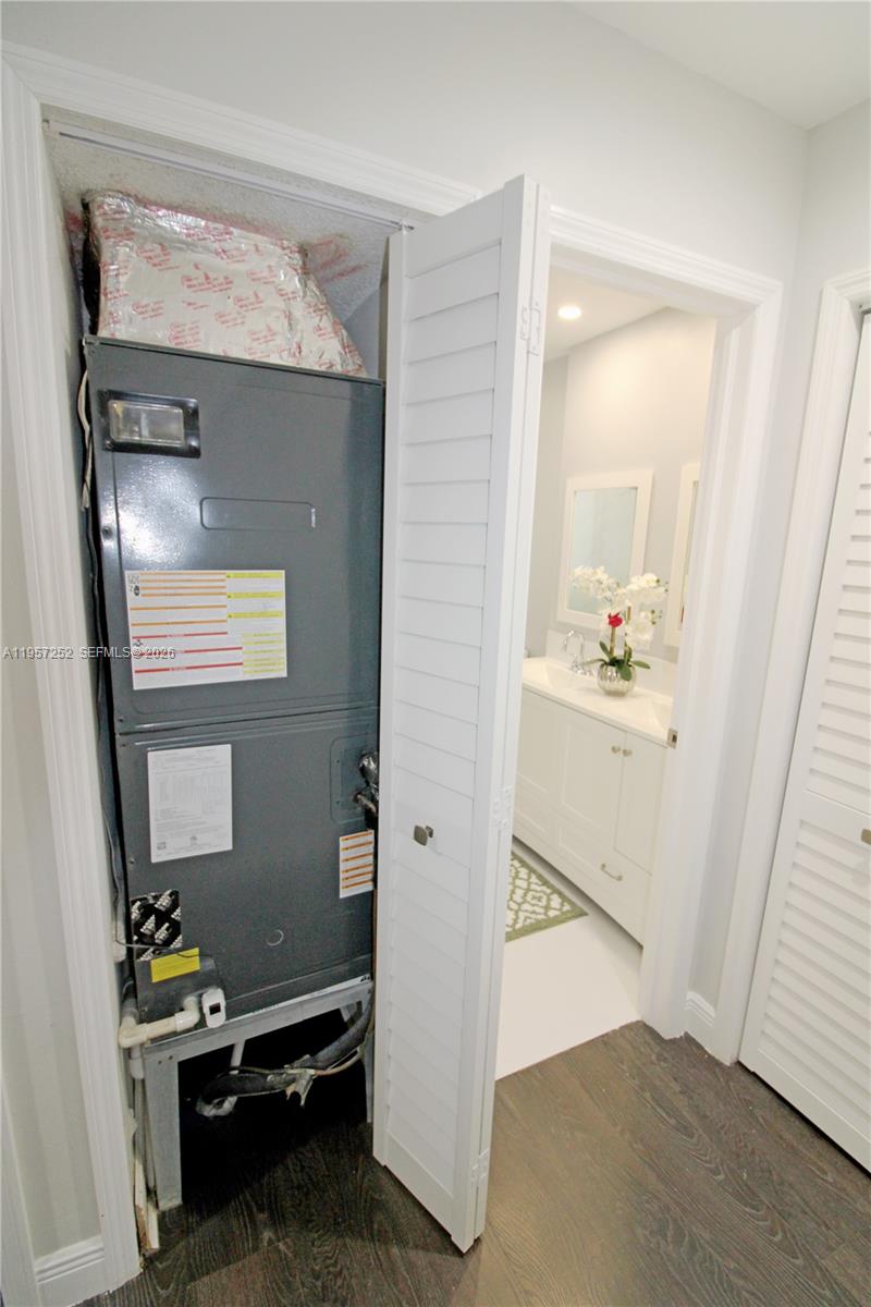 POINCIANA AT SUNSET LAKES - Residential