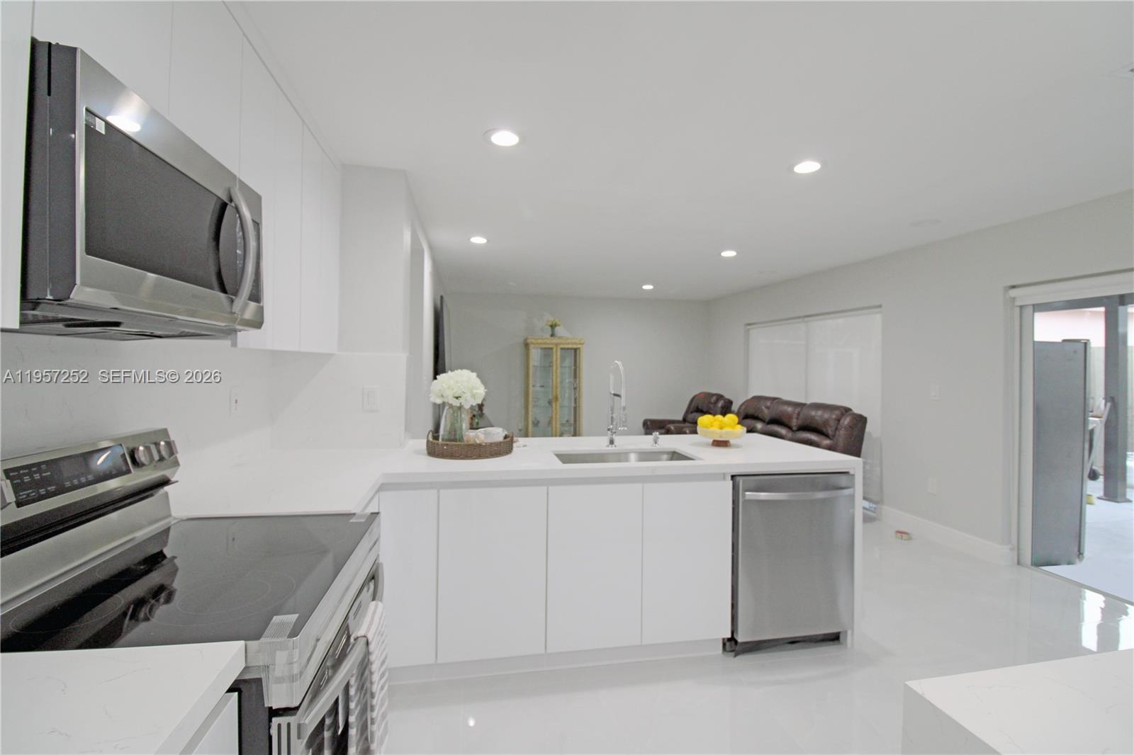 POINCIANA AT SUNSET LAKES - Residential