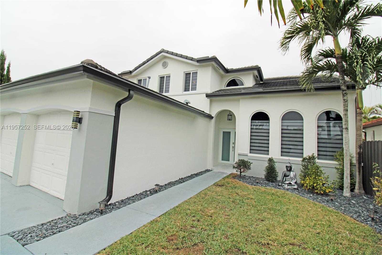 POINCIANA AT SUNSET LAKES - Residential